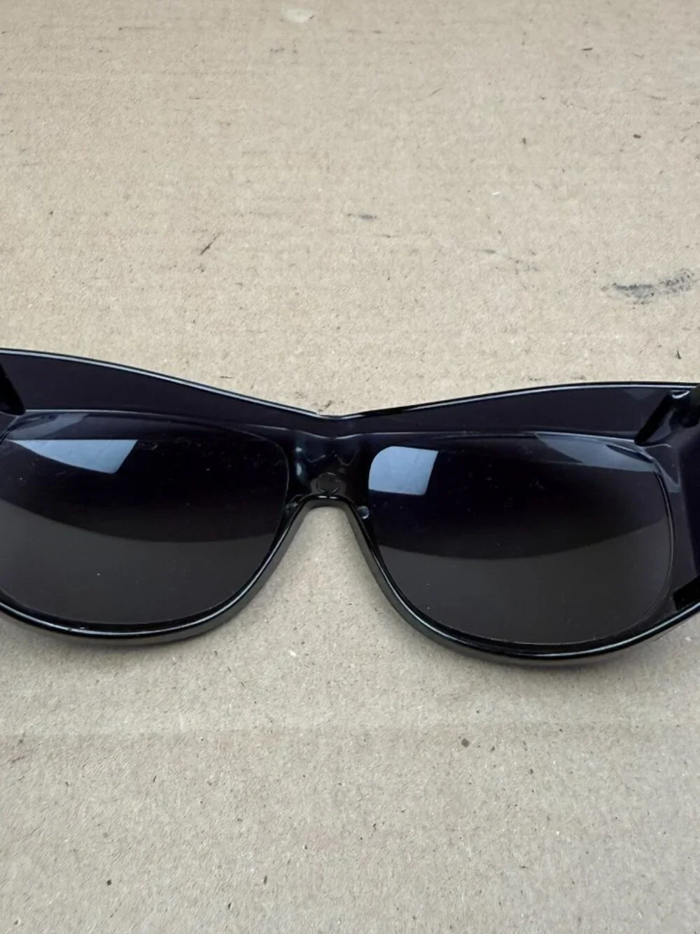 Solar Shield Over Glasses Sunglasses Major Lens Scratches